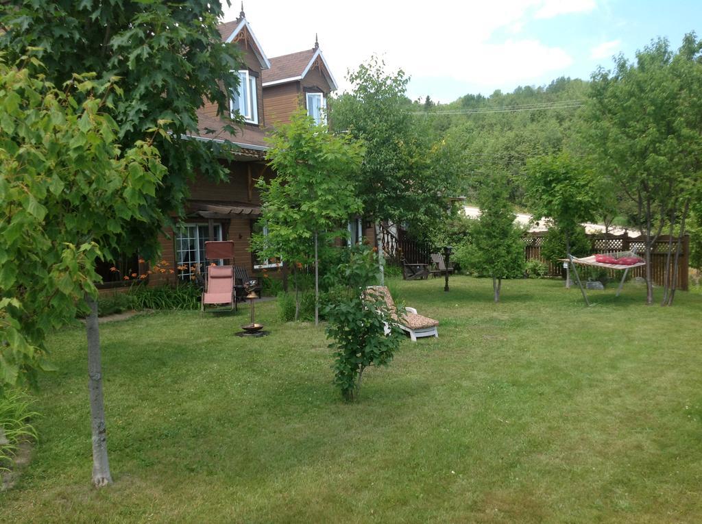 Auberge La Cote D'Or Петіт-Рів'єр-Сен-Франсуа Екстер'єр фото