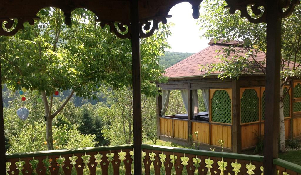 Auberge La Cote D'Or Петіт-Рів'єр-Сен-Франсуа Екстер'єр фото