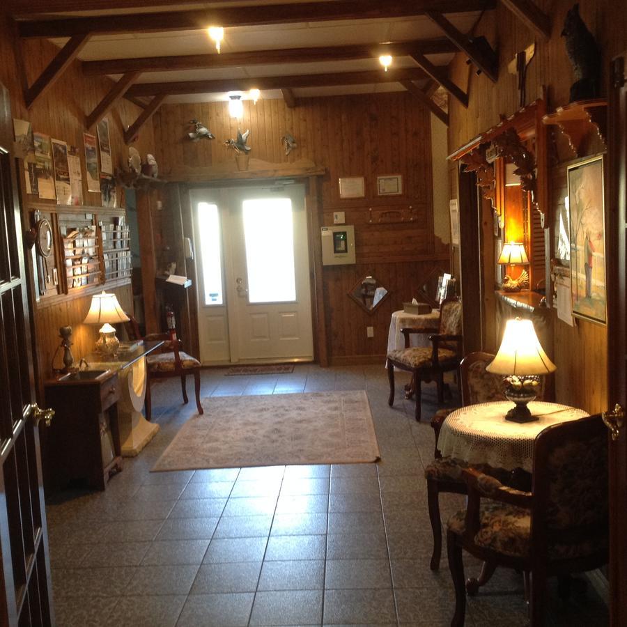 Auberge La Cote D'Or Петіт-Рів'єр-Сен-Франсуа Екстер'єр фото